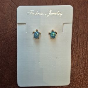 Turquoise Turtle Stud Earrings, New With Tags